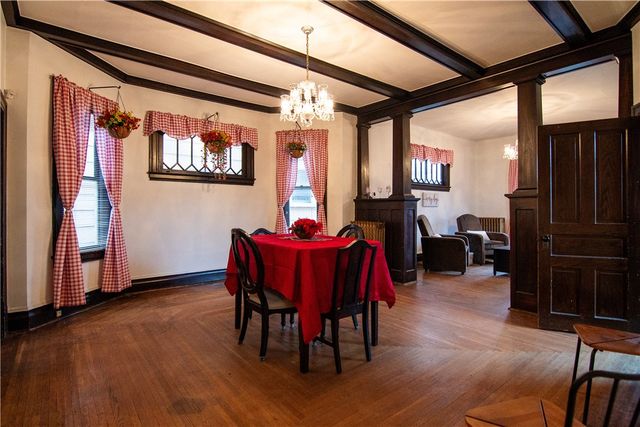 222 N 2nd St, Jeannette, PA 15644