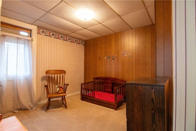 222 N 2nd St, Jeannette, PA 15644