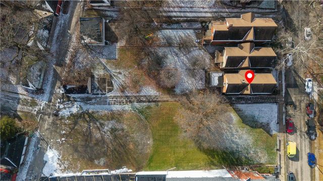 222 N 2nd St, Jeannette, PA 15644