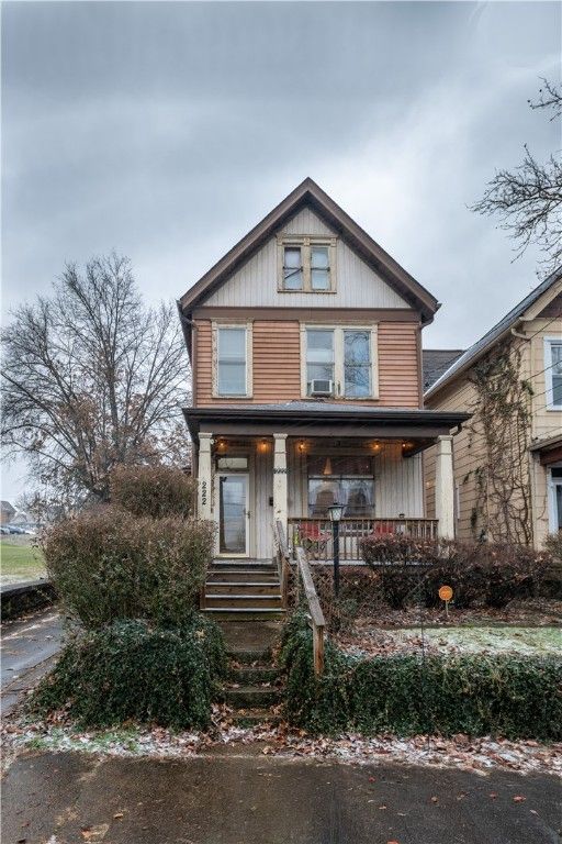 222 N 2nd St, Jeannette, PA 15644