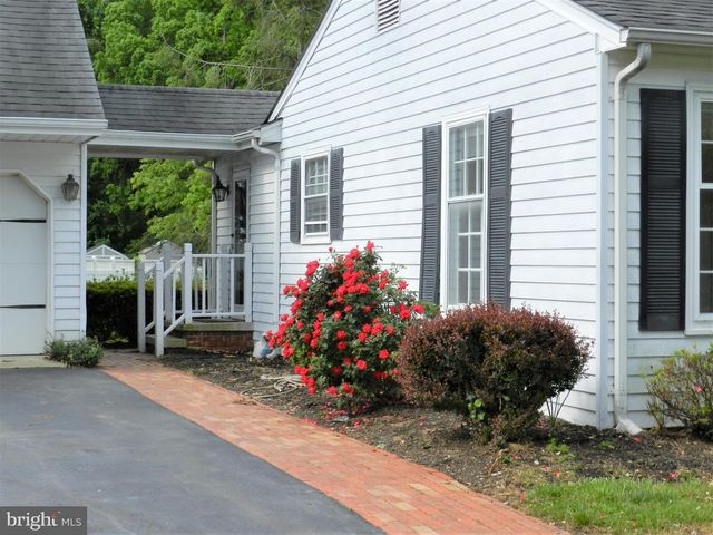 108 WILDERNESS LN, Fredericksburg, VA 22401