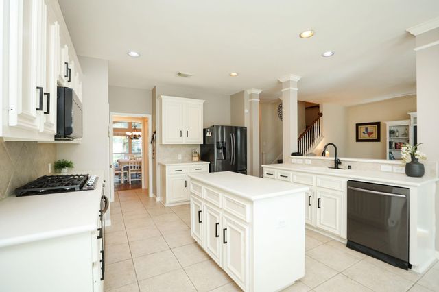 16011 Maplewick Drive, Tomball, TX 77377