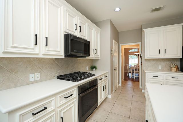 16011 Maplewick Drive, Tomball, TX 77377