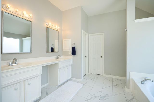 16011 Maplewick Drive, Tomball, TX 77377