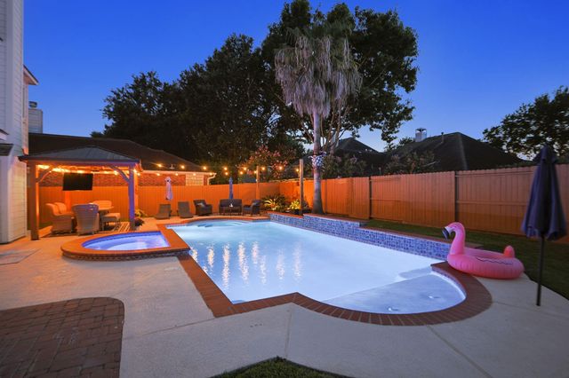 16011 Maplewick Drive, Tomball, TX 77377
