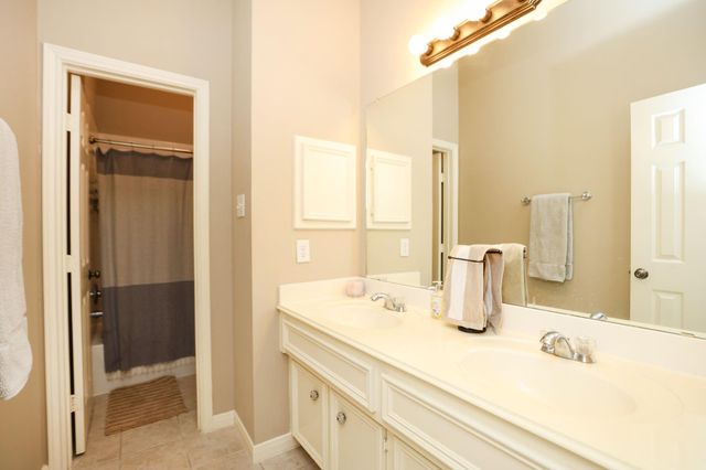 16011 Maplewick Drive, Tomball, TX 77377