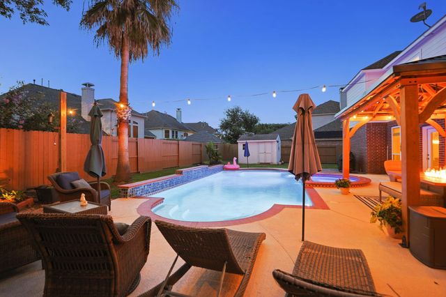 16011 Maplewick Drive, Tomball, TX 77377