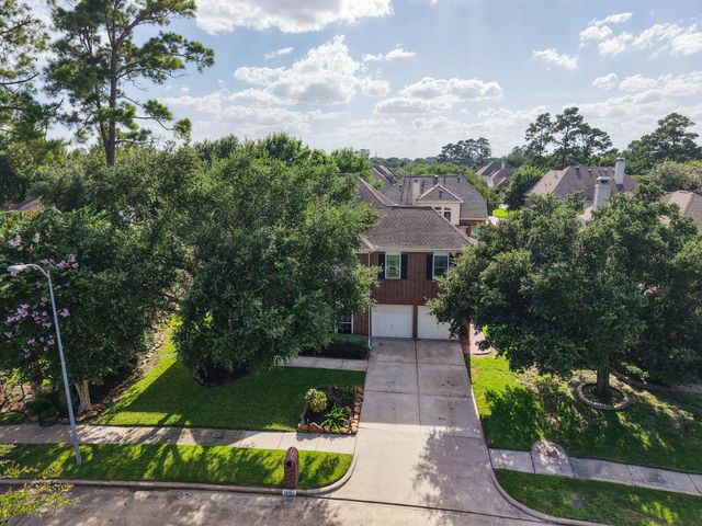 16011 Maplewick Drive, Tomball, TX 77377