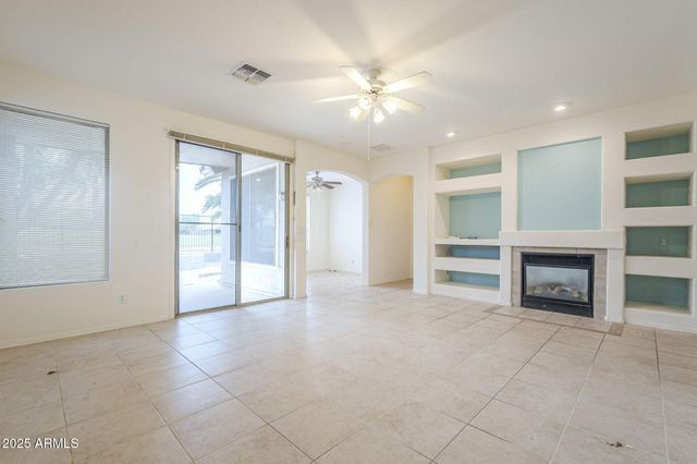 29922 N LITTLE LEAF Drive, San Tan Valley, AZ 85143