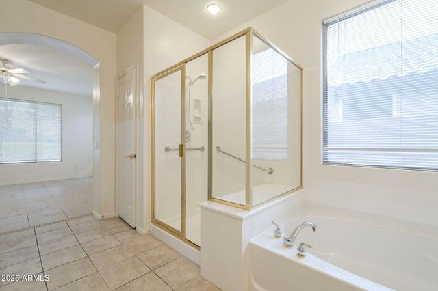 29922 N LITTLE LEAF Drive, San Tan Valley, AZ 85143