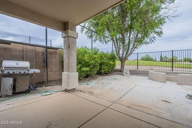 29922 N LITTLE LEAF Drive, San Tan Valley, AZ 85143