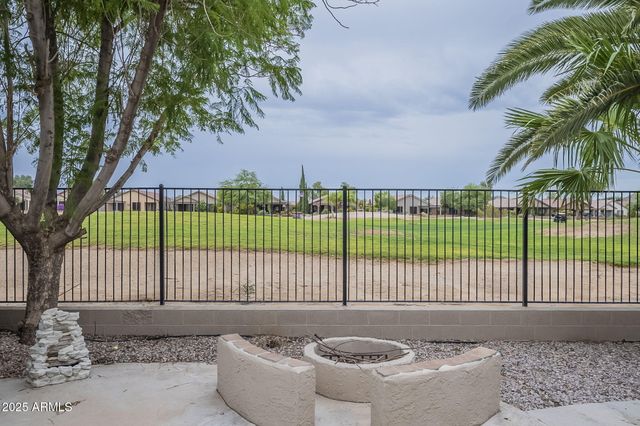 29922 N LITTLE LEAF Drive, San Tan Valley, AZ 85143
