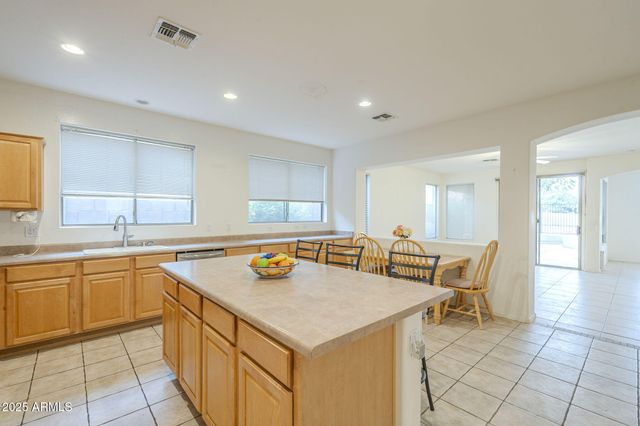 29922 N LITTLE LEAF Drive, San Tan Valley, AZ 85143