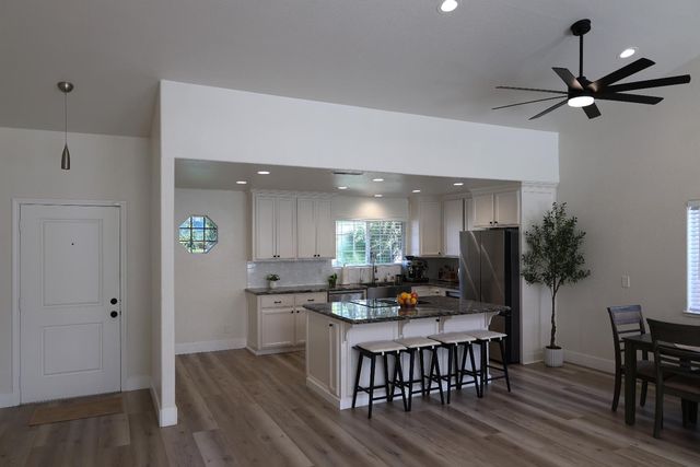 3414 Club Ln, Sacramento, CA 95821