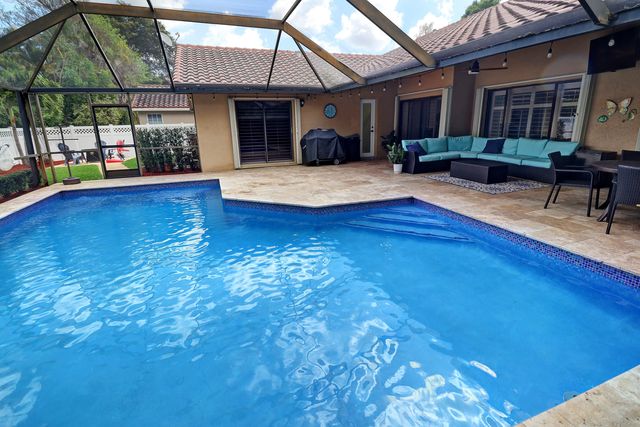 10059 NW 49th Place, Coral Springs, FL 33076