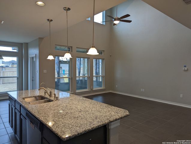 2606 PARIA CYN, Converse, TX 78109
