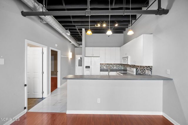 100 S Huron Street, 8b, Toledo, OH 43604