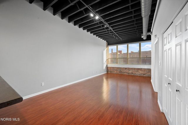 100 S Huron Street, 8b, Toledo, OH 43604