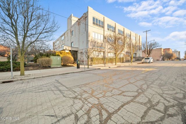 100 S Huron Street, 8b, Toledo, OH 43604