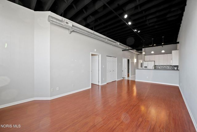 100 S Huron Street, 8b, Toledo, OH 43604