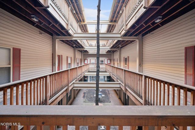 100 S Huron Street, 8b, Toledo, OH 43604