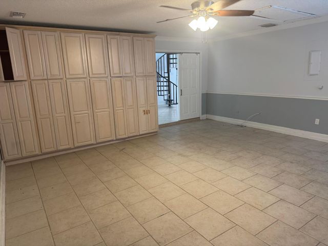 121 BEAUMONT Lane, Palm Beach Gardens, FL 33410