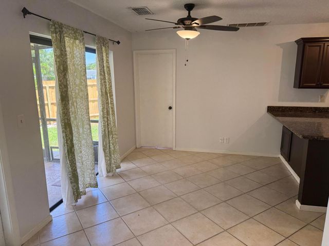 121 BEAUMONT Lane, Palm Beach Gardens, FL 33410