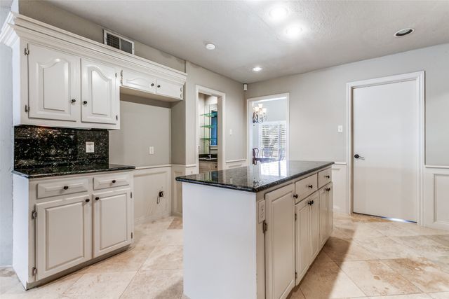 6911 Gateridge Drive, Dallas, TX 75254