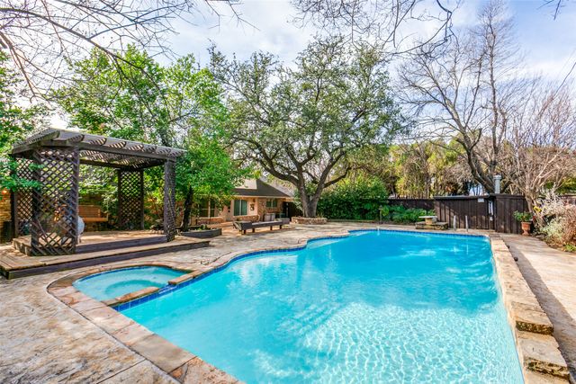 6911 Gateridge Drive, Dallas, TX 75254