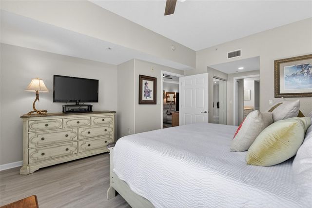 80 SURFVIEW DRIVE 811, Palm Coast, FL 32137