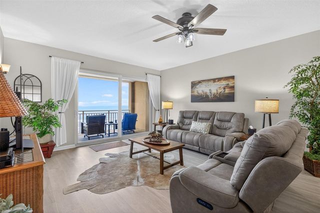 80 SURFVIEW DRIVE 811, Palm Coast, FL 32137