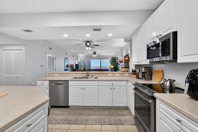 80 SURFVIEW DRIVE 811, Palm Coast, FL 32137