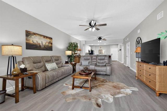 80 SURFVIEW DRIVE 811, Palm Coast, FL 32137