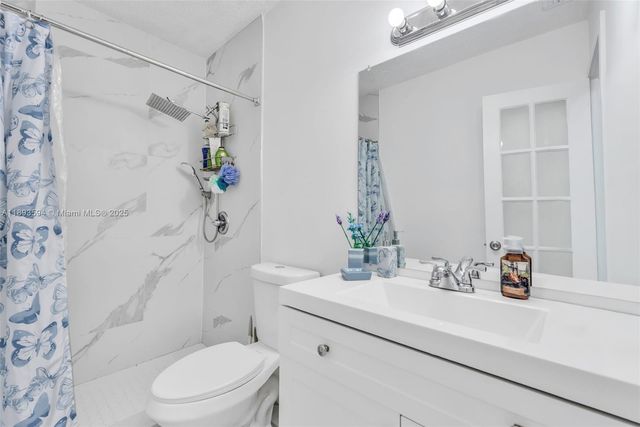 8820 SW 27th St, Miami, FL 33165