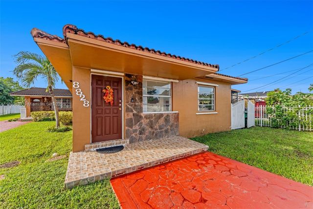 8820 SW 27th St, Miami, FL 33165