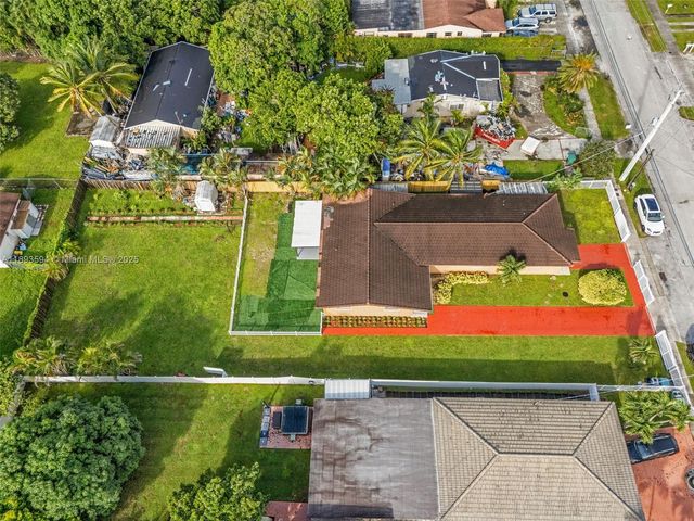 8820 SW 27th St, Miami, FL 33165