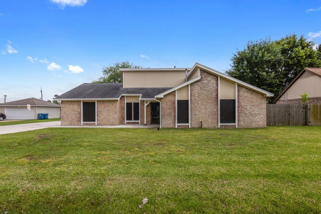 11214 Ashwood Drive, Humble, TX 77338