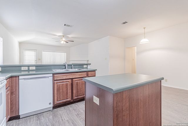 8030 Cerezo, San Antonio, TX 78250