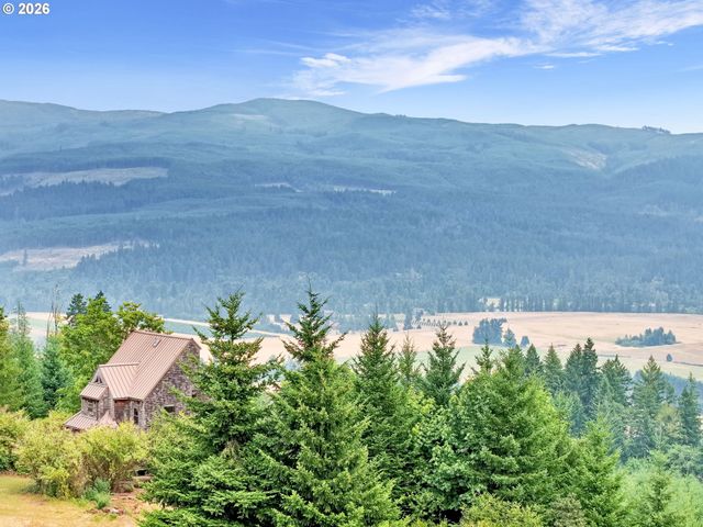88901 MCKENZIE ACRES Dr, Springfield, OR 97478