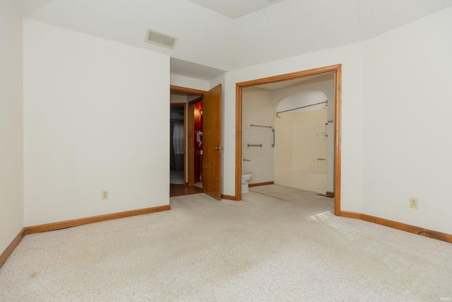 6927 Kolb Drive, Evansville, IN 47715