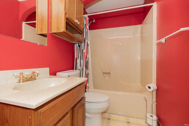 6927 Kolb Drive, Evansville, IN 47715