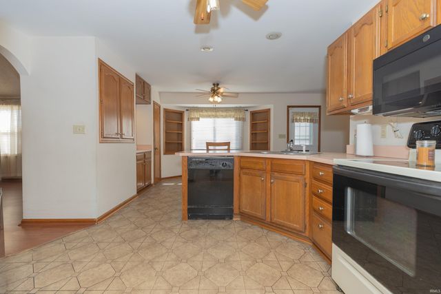 6927 Kolb Drive, Evansville, IN 47715