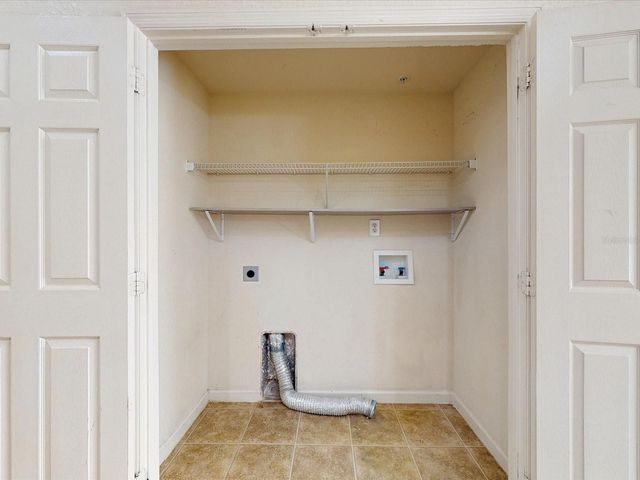 2978 LANGDON LANE N, Kissimmee, FL 34741