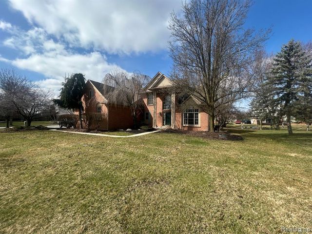 855 Chelsea Road, Canton, MI 48187