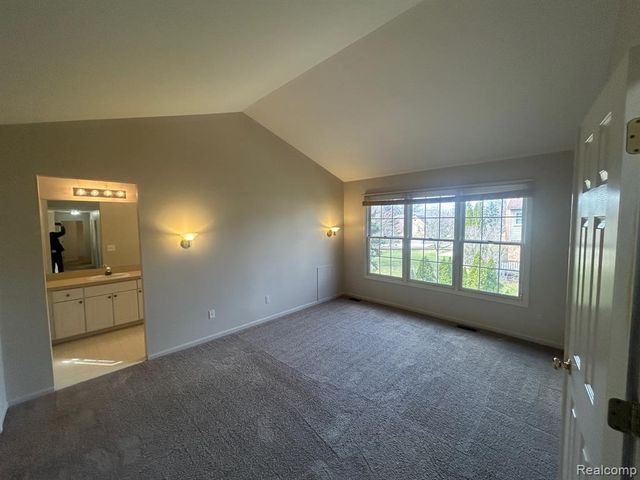 855 Chelsea Road, Canton, MI 48187