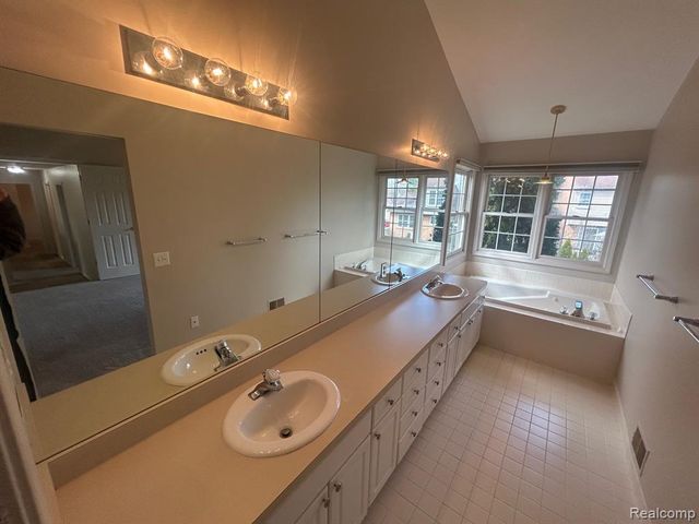 855 Chelsea Road, Canton, MI 48187