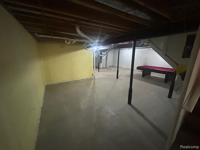 855 Chelsea Road, Canton, MI 48187