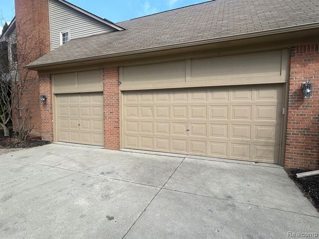 855 Chelsea Road, Canton, MI 48187