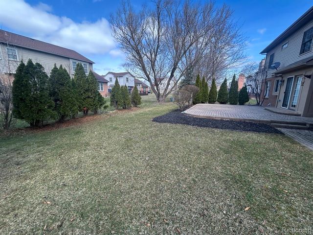 855 Chelsea Road, Canton, MI 48187