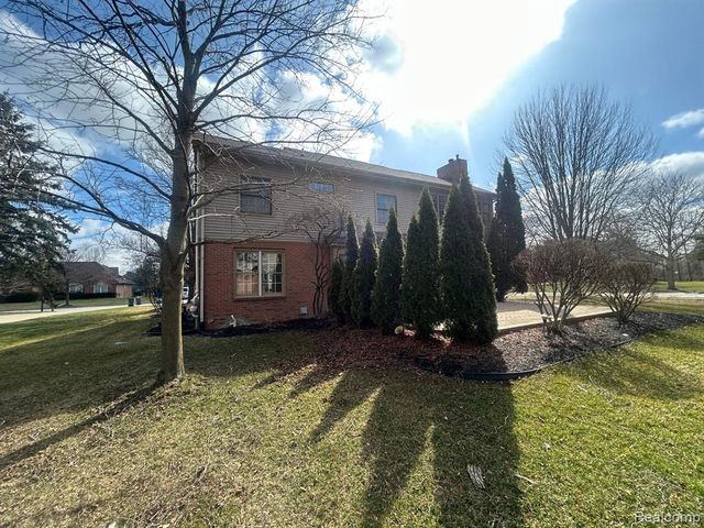 855 Chelsea Road, Canton, MI 48187